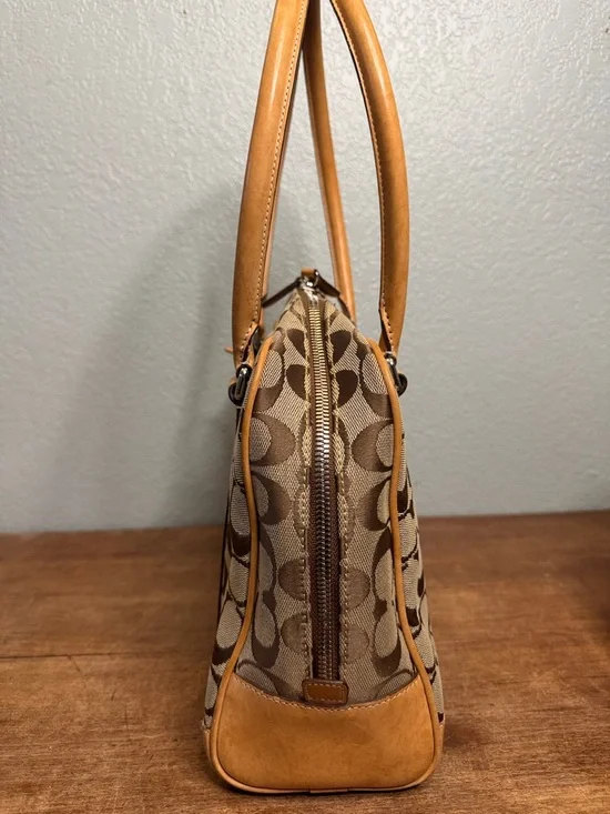 Y2K Coach Brown and Tan Signature Canvas Shoulder Bag with Wallet - Picture 8 of 17